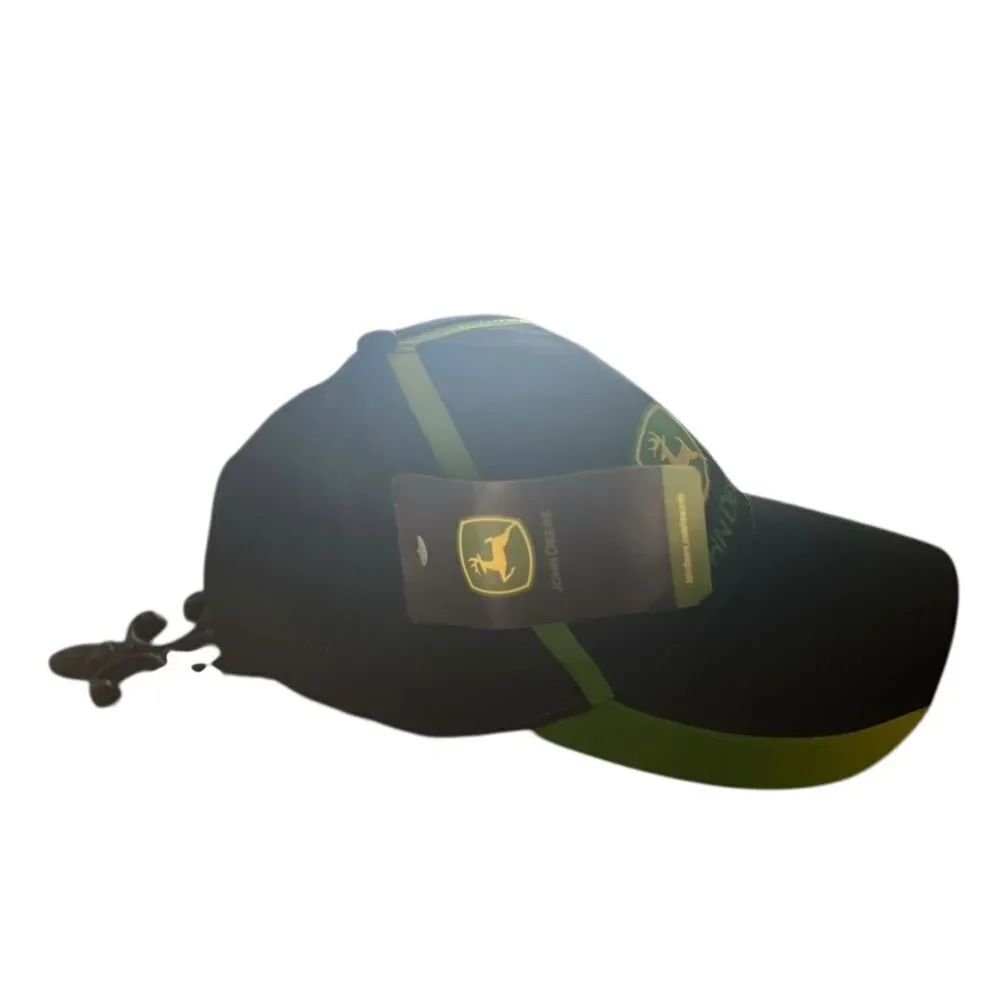 John Deere Grn Gradient Inserts Fitted Cap – Black & Green Logo Hat – NWT